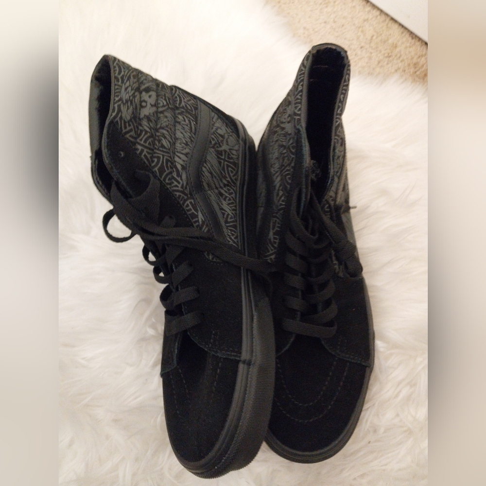 Vans Sk8-Hi 'Raven Skull' - Picture 2 of 9